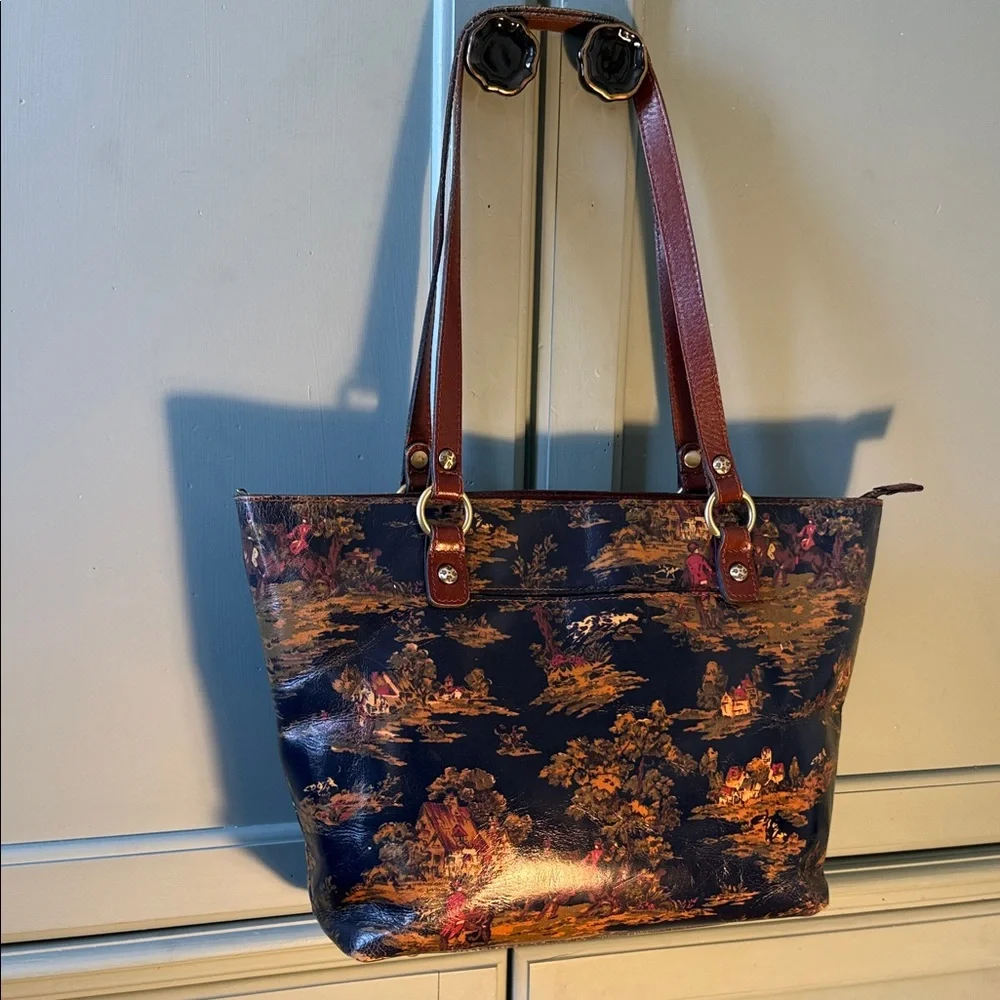 Patricia Nash Women's Navy Scenic Print Tote Bag with Brown Straps - Picture 1 of 6